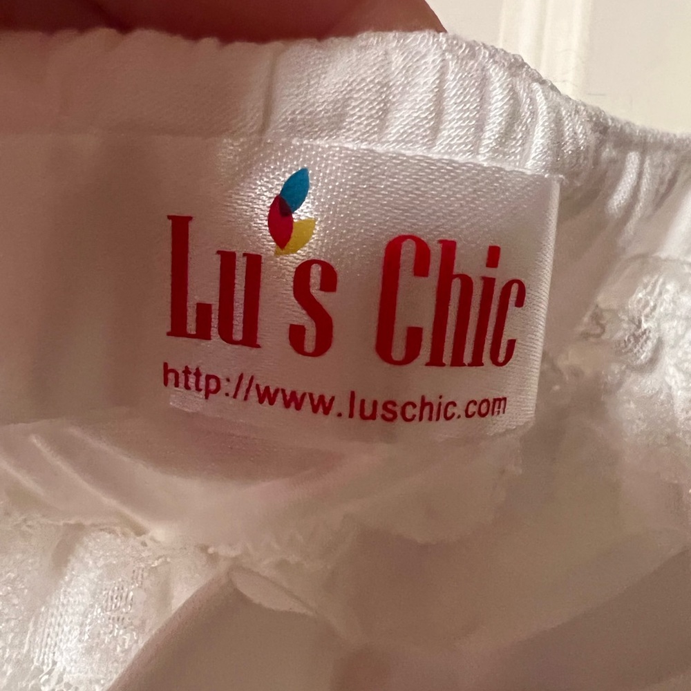 COPY - 2 nighties 1- pink sz large. 1-white size small Like new condition - Picture 12 of 15